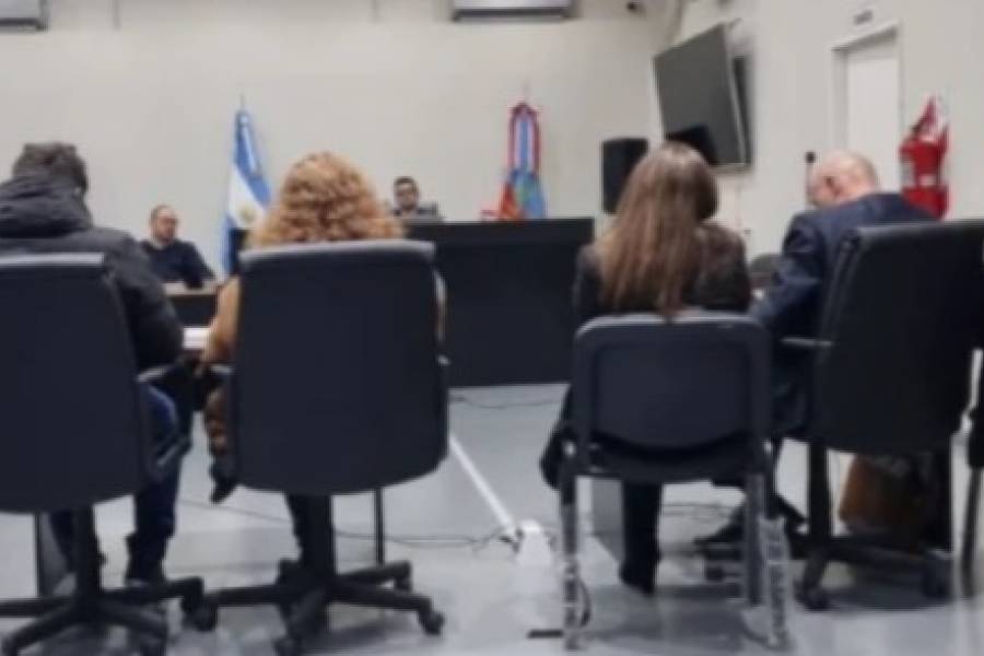 Amenazas, miedo y juicio estancado: Escándalo en un proceso por abuso sexual