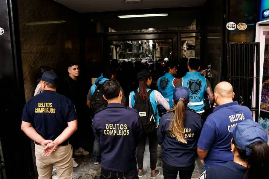 Allanan la empresa de medicina domiciliaria que se encargó de la internación de Diego Maradona