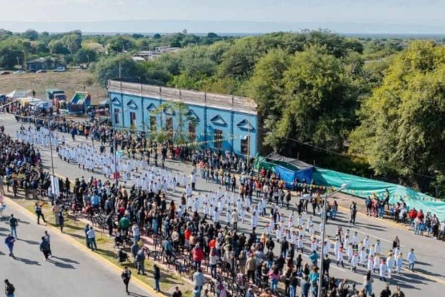 Chumbicha celebró su 140° aniversario con un emotivo acto encabezado por el gobernador Jalil