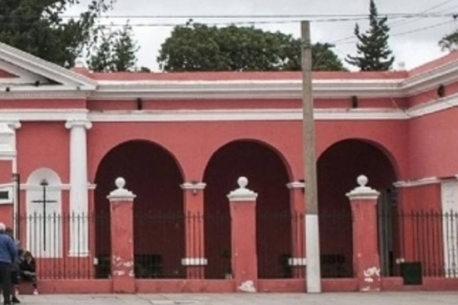 Día del Padre: Misa en el cementerio municipal