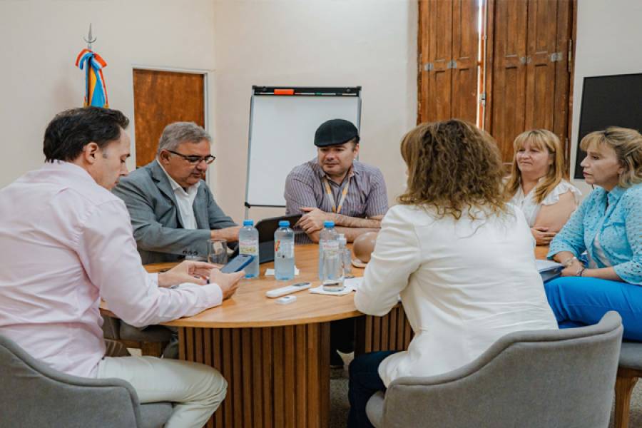Gobierno convocó a la Intersindical Docente a paritarias