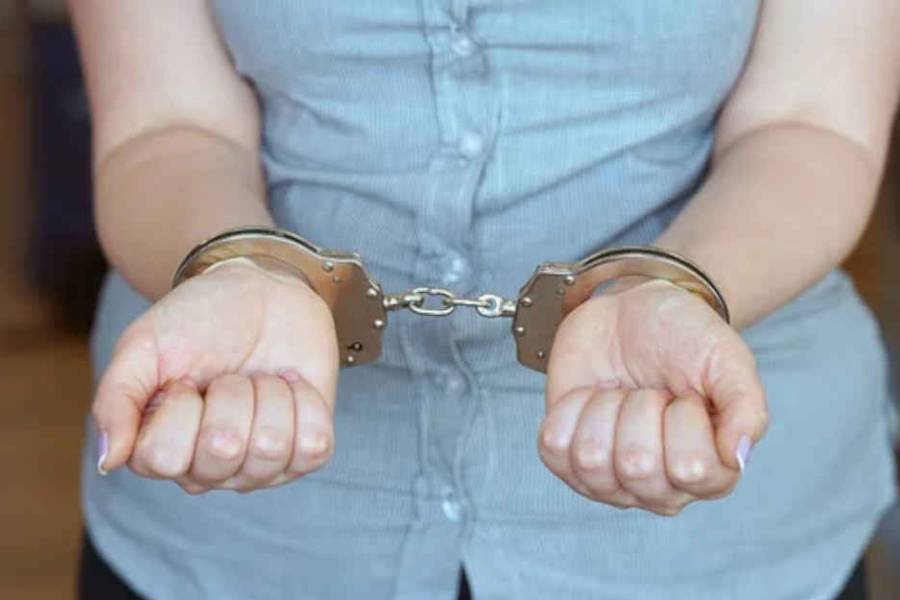 Prometía ganancias rápidas y terminó presa: Estafó $2,4 millones con falsas inversiones