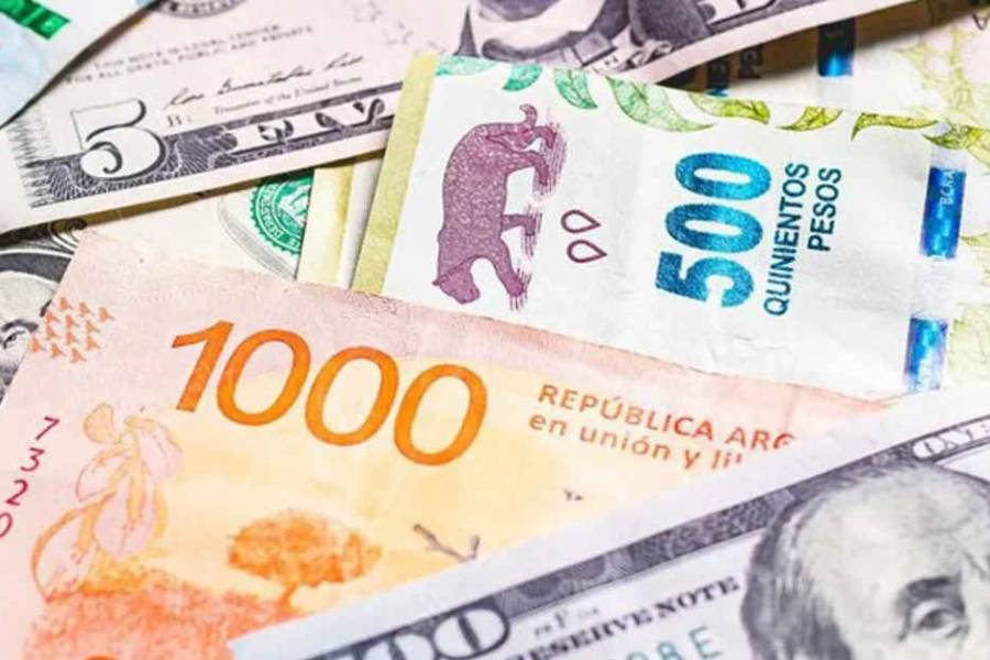 El dólar, sin freno: superó la barrera de los $1.300