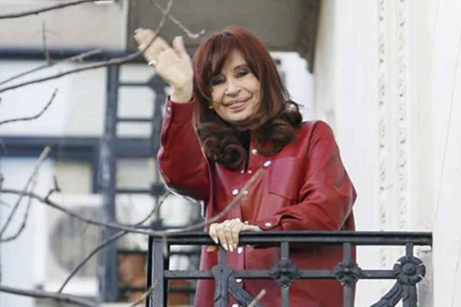 Casación ratificó que Cristina Kirchner deberá seguir utilizando la tobillera electrónica