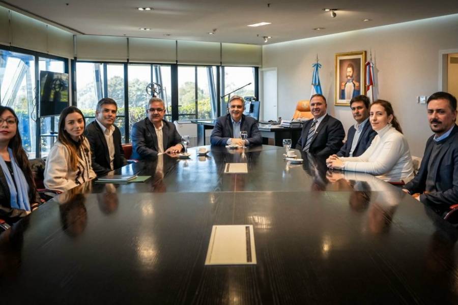 Catamarca fortalece lazos con Córdoba para potenciar educación, producción y desarrollo tecnológico
