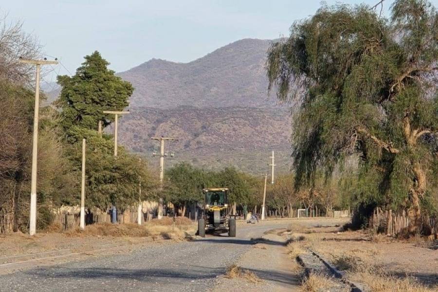 Pavimentan la Calle Uno en Colonia del Valle