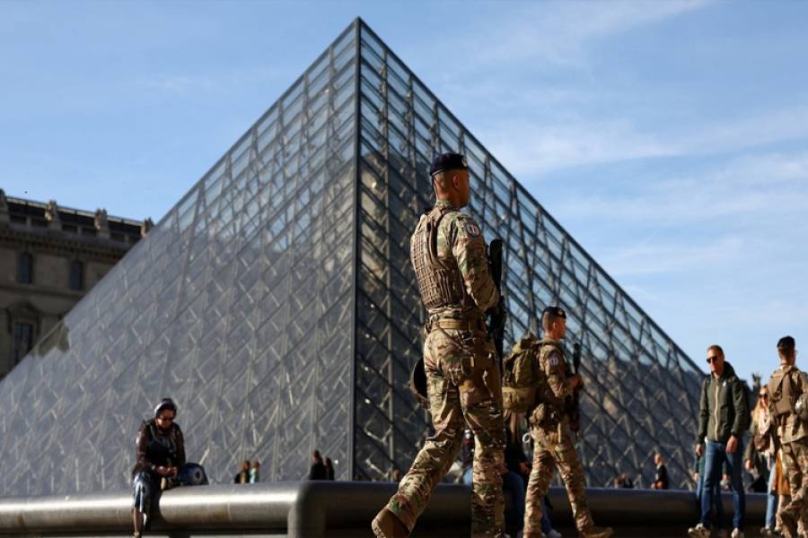 El increíble robo al Louvre que parece de película, digno de “El secreto de sus ojos” y el estilo Tarantino