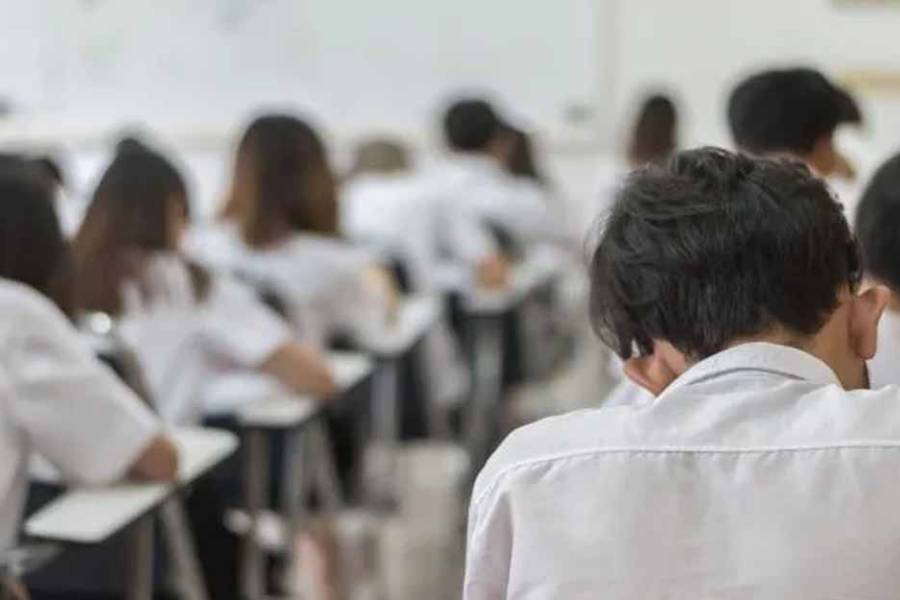 El Gobierno derogó una norma que regulaba las cuotas y matrículas de colegios privados