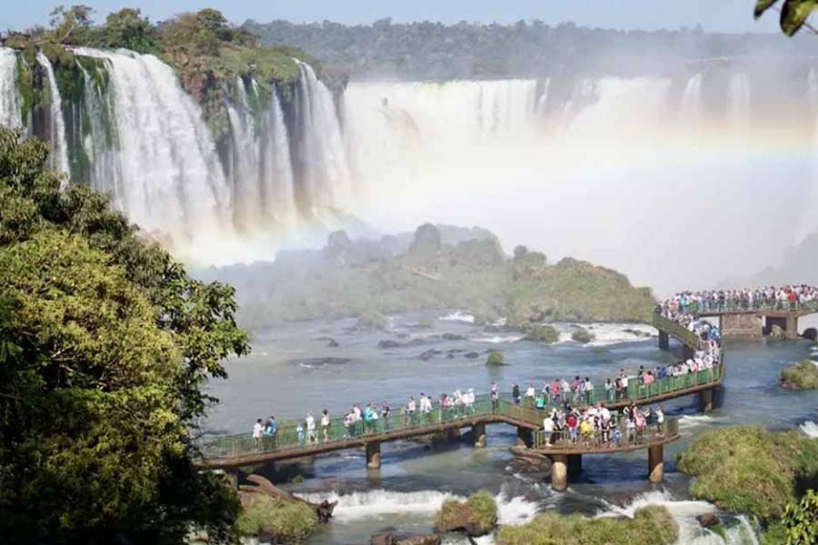 Iguazú alcanzó 1,5 millones de turistas en 2025 y quedó cerca del récord histórico de 2019