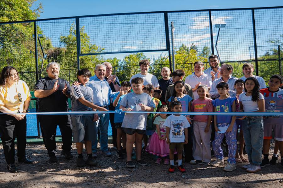 Con la presencia de Agustín Tapia, Las Juntas inauguró una cancha de pádel profesional