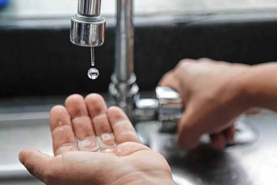 Baja presión y falta de agua en la zona Este de la Capital