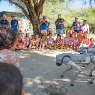 Propuesta educativa con perritos robot en la colonia municipal de Valle Viejo