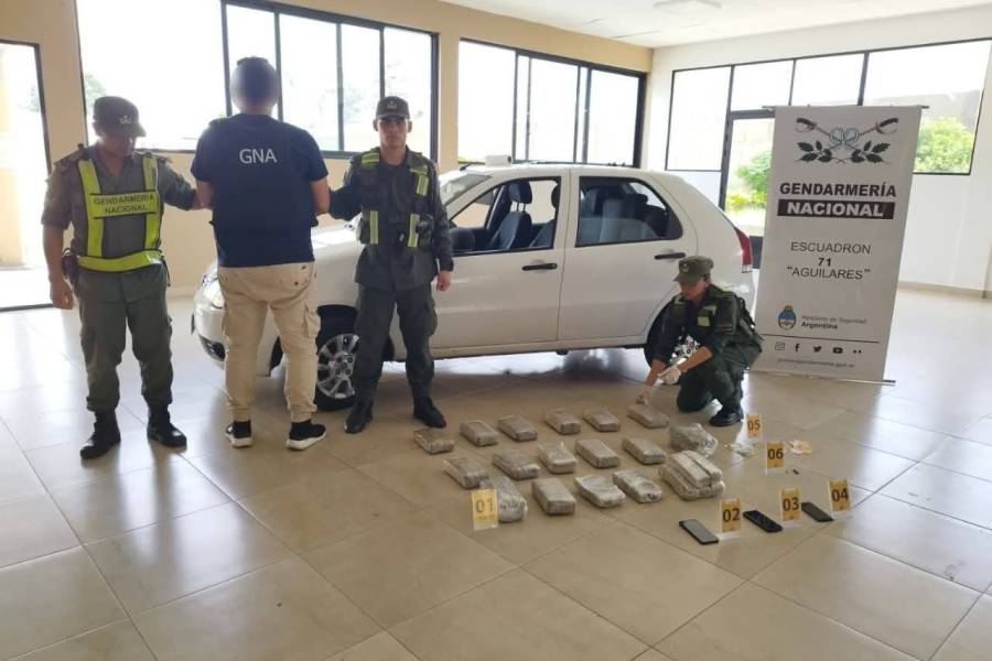 Detienen a un hombre que se dirigía a Catamarca con 17kg de marihuana 