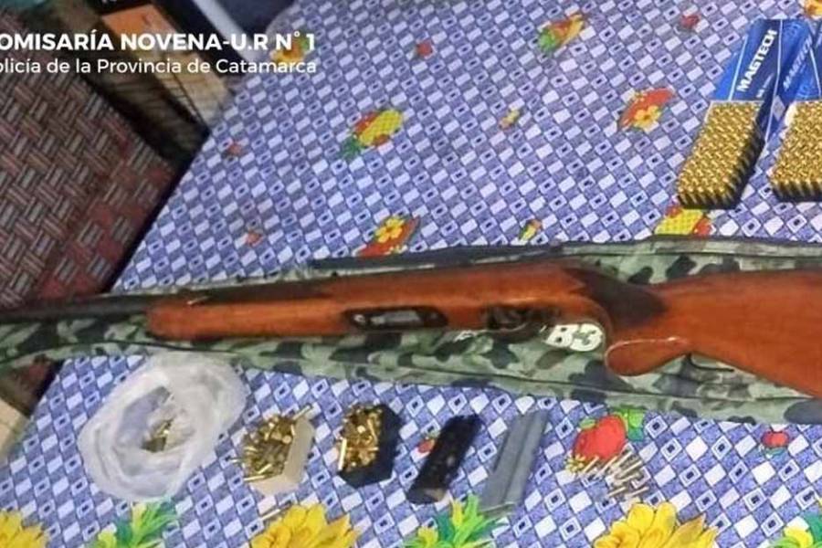 En Catamarca: Fueron a detenerlo por violencia de género y se dieron con un arsenal de armas de guerra