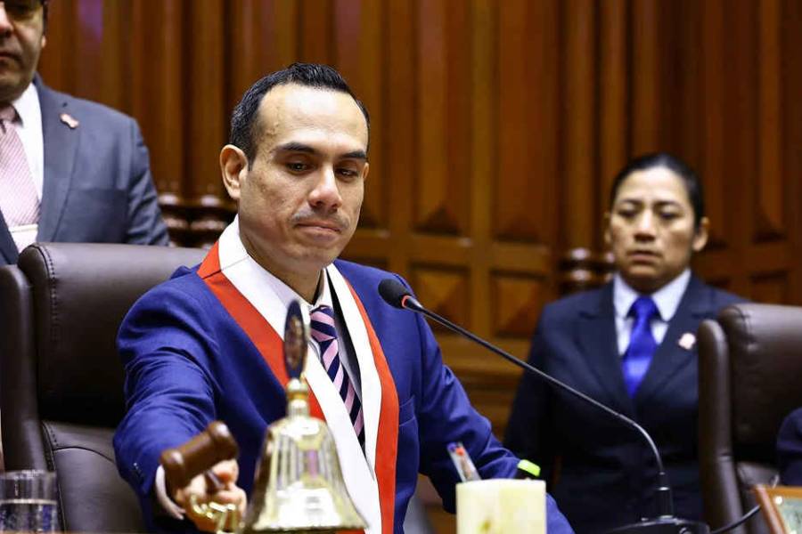 Perú: el Congreso destituye al presidente José Jerí