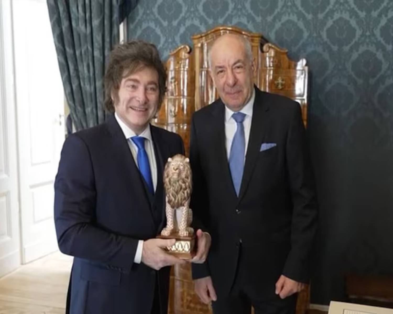 Javier Milei se reunió con Viktor Orbán en Hungría y habló sobre la inmigración: “Cuando no se adapta al lugar, se convierte en invasión”