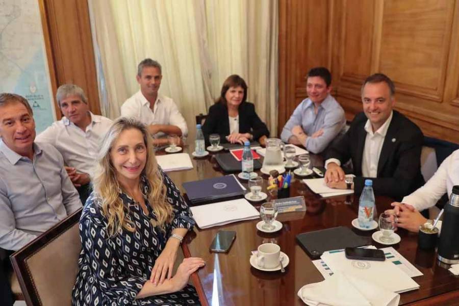 Tras el escándalo de Adorni, el Gobierno trabaja a contrarreloj para inaugurar una nueva narrativa