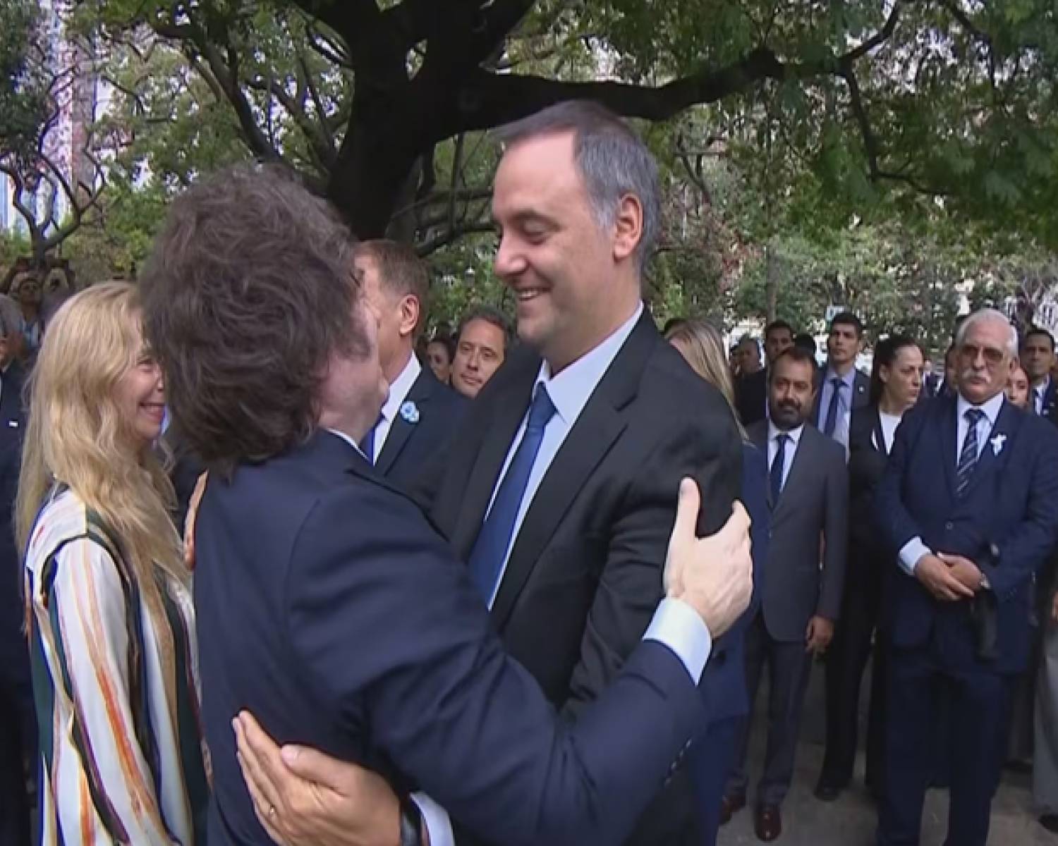 La medida judicial que definiría el futuro de Adorni y la rebelión de dos campeones del mundo contra Tapia