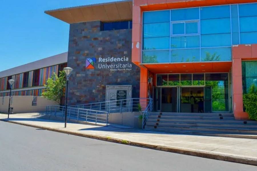 Casi pierde un ojo: Le dieron un puntazo en la cara para robarle el celular