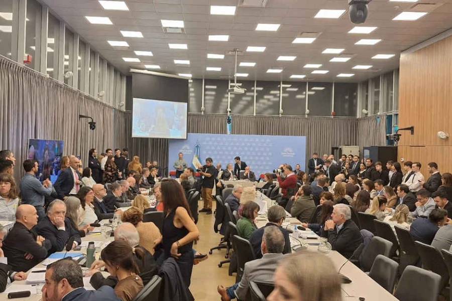 Polémica en Diputados por la Ley de Glaciares: piden excluir a Luis Lucero por su pasado ligado a mineras