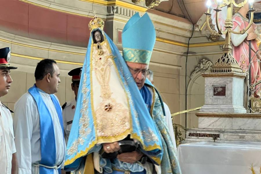Catamarca dio inicio a las fiestas de la Virgen del Valle con un ferviente pedido por la paz en el mundo