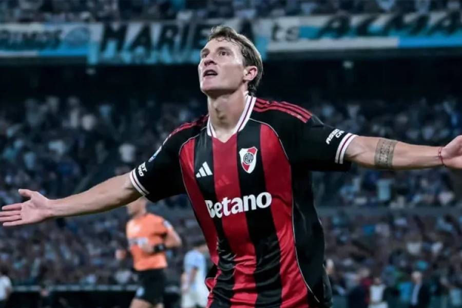 River le ganó a Racing en Avellaneda y logró su quinto triunfo consecutivo en el torneo con Coudet como entrenador