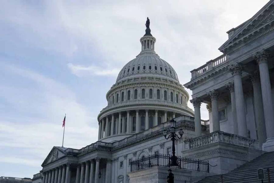 Senado de EE. UU. rechaza medida para limitar poderes de guerra de Trump sobre Irán