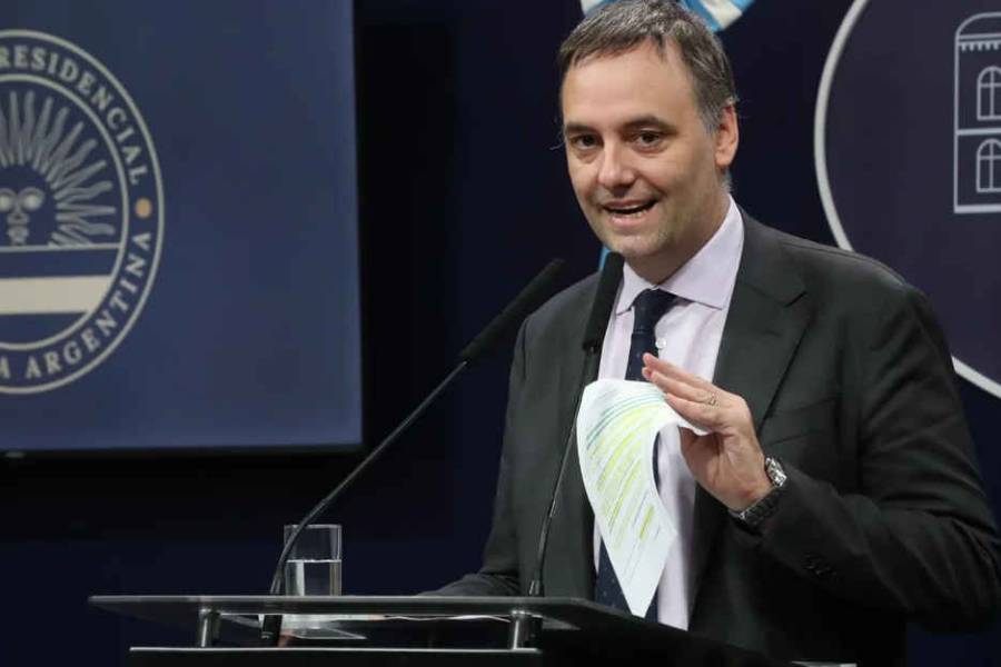 La Justicia archivó una de las causas contra Adorni y el Gobierno lo celebró en redes