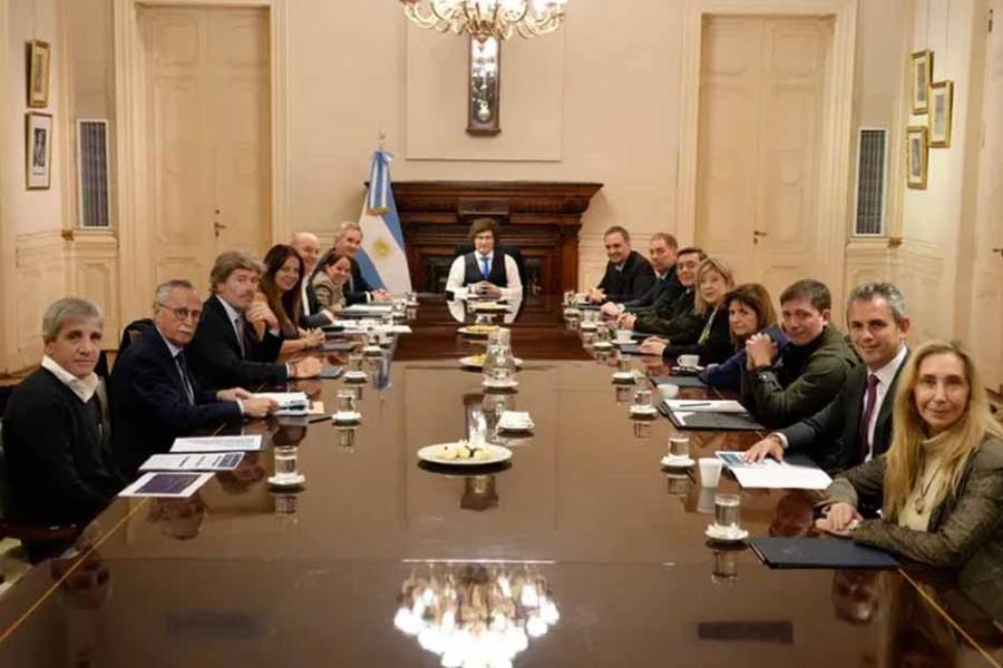 El Gobierno busca reordenar la agenda y habrá reunión de Gabinete en la Casa Rosada