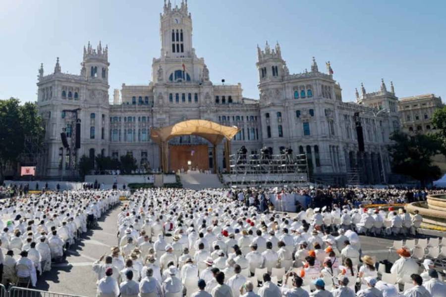 Más de un millón de fieles aclamaron al papa León XIV en las calles de Madrid