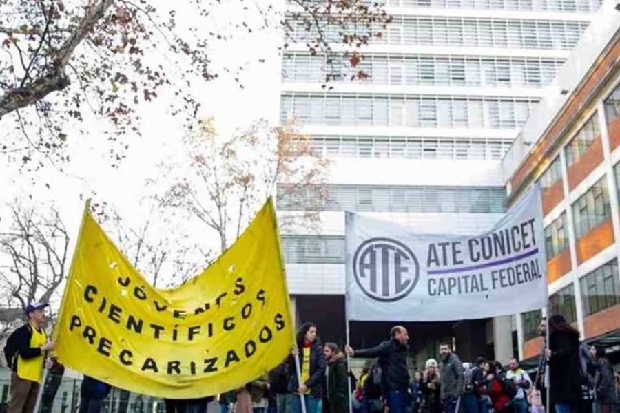Investigadores del CONICET encaran una nueva protesta bajo una posible ola de despidos