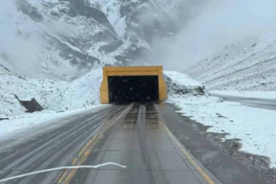 Tras más de un mes, reabre el Paso Cristo Redentor en Mendoza