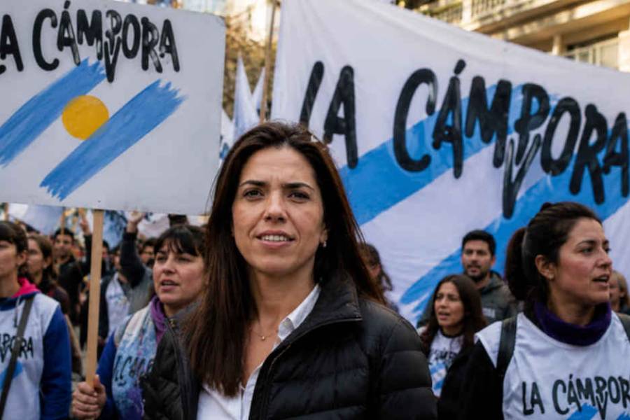 La vecina de Cristina aseguró que compró el departamento de San José 1111 para que funcione una fundación