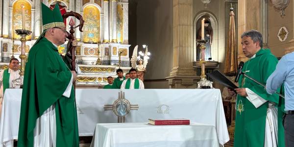 El padre Facundo Brizuela asumió como nuevo rector de la Catedral Basílica