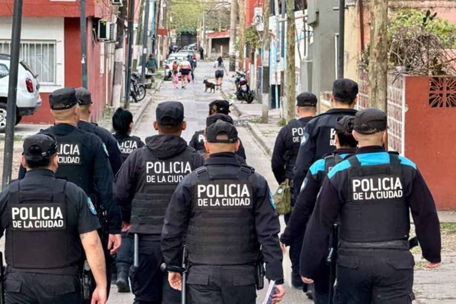 “Operación Tormenta Negra 2” en la Ciudad: megaoperativo simultáneo en villas dejó varios detenidos