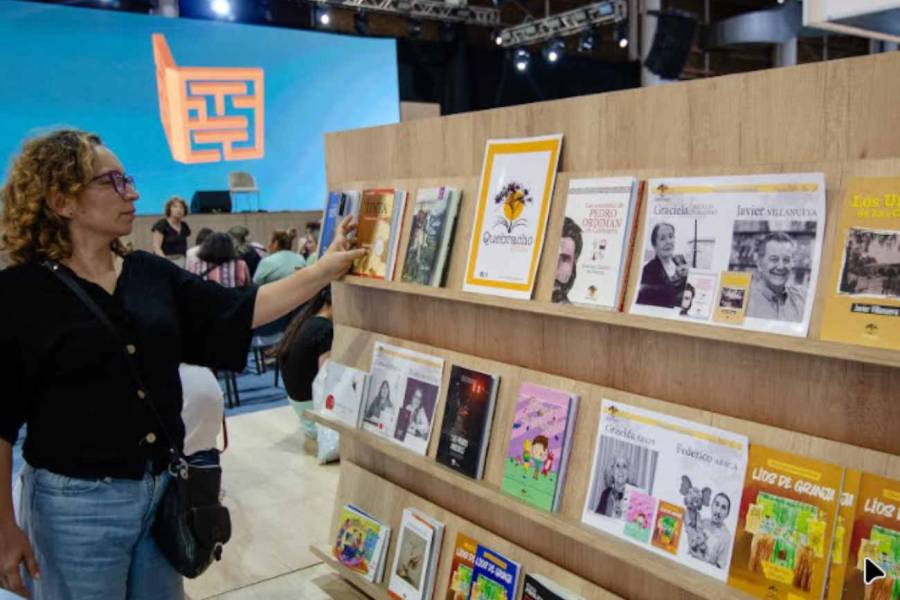 Viernes en la Feria del Libro: La novela histórica y el humor, protagonistas de una jornada imperdible